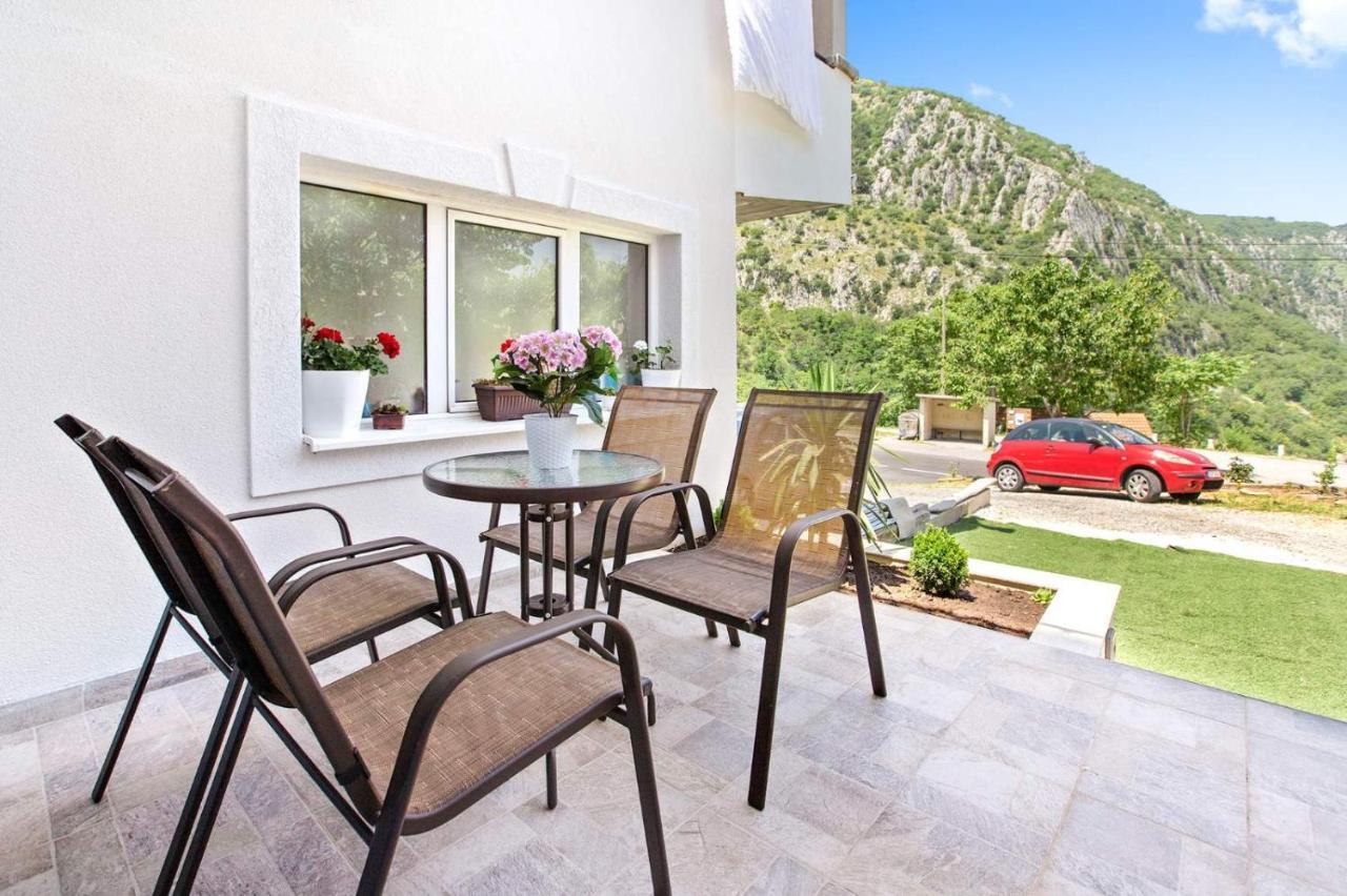 Apartmani Vasilije Kotor Exteriér fotografie